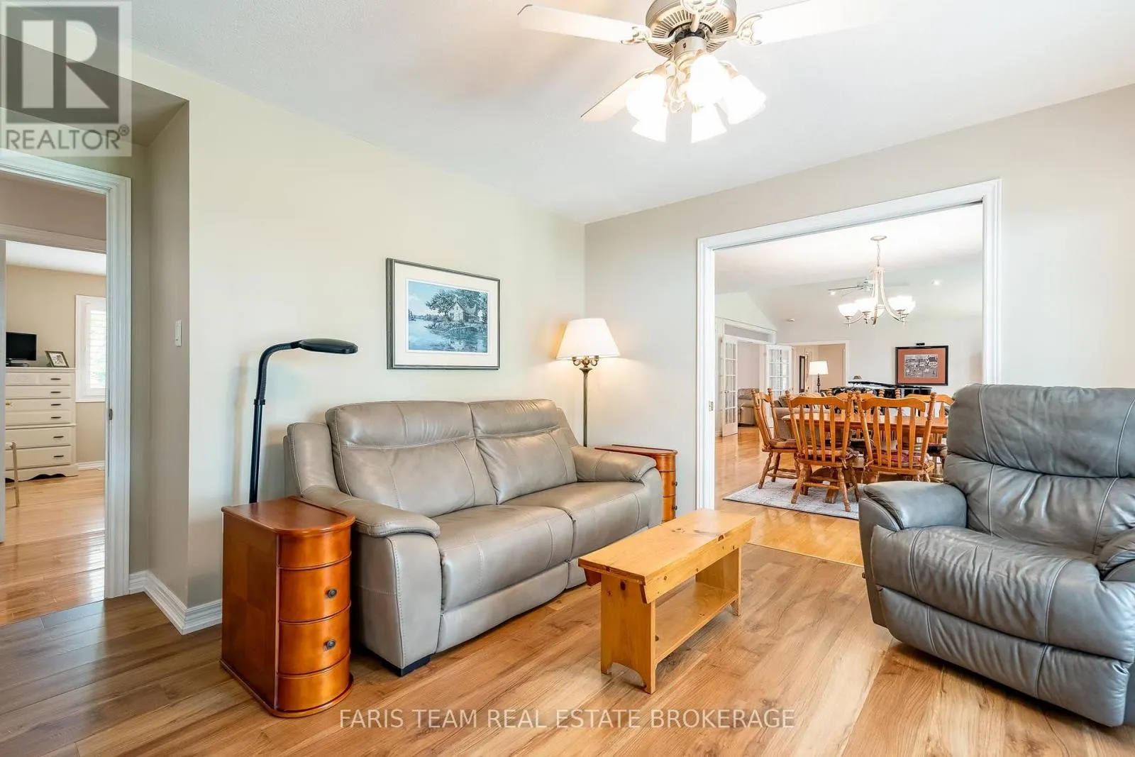 10 GREEN MOUNTAIN COURT