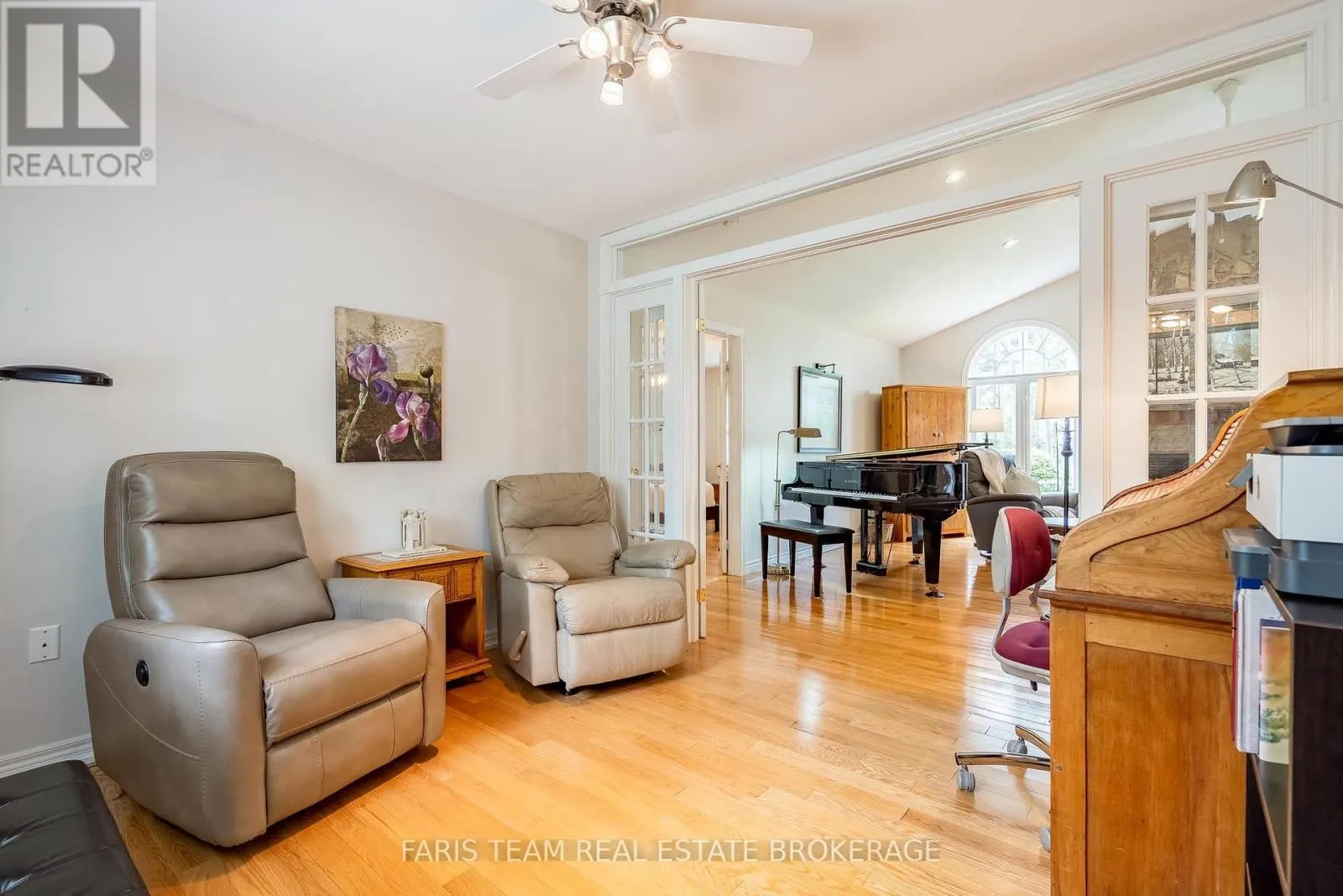 10 GREEN MOUNTAIN COURT