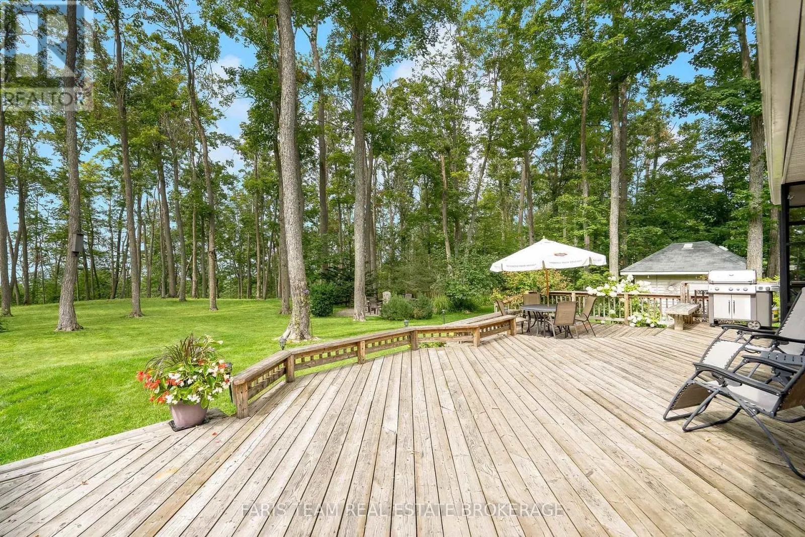 10 GREEN MOUNTAIN COURT