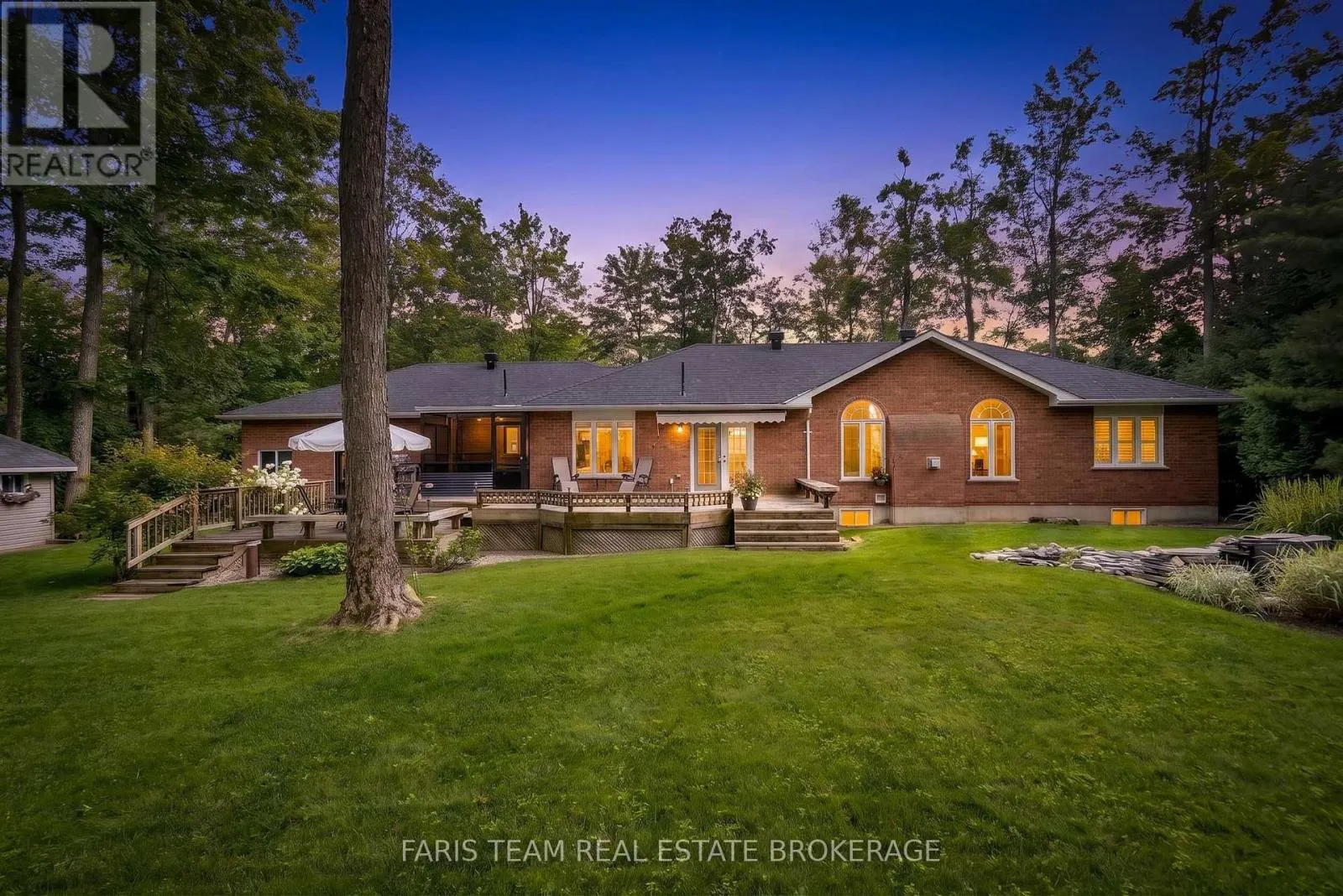 10 GREEN MOUNTAIN COURT