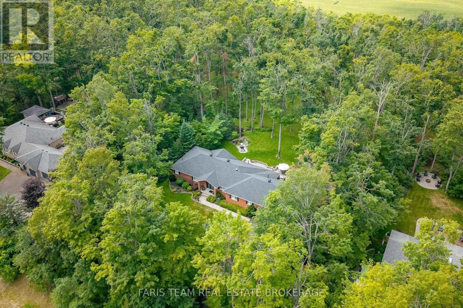 10 GREEN MOUNTAIN COURT