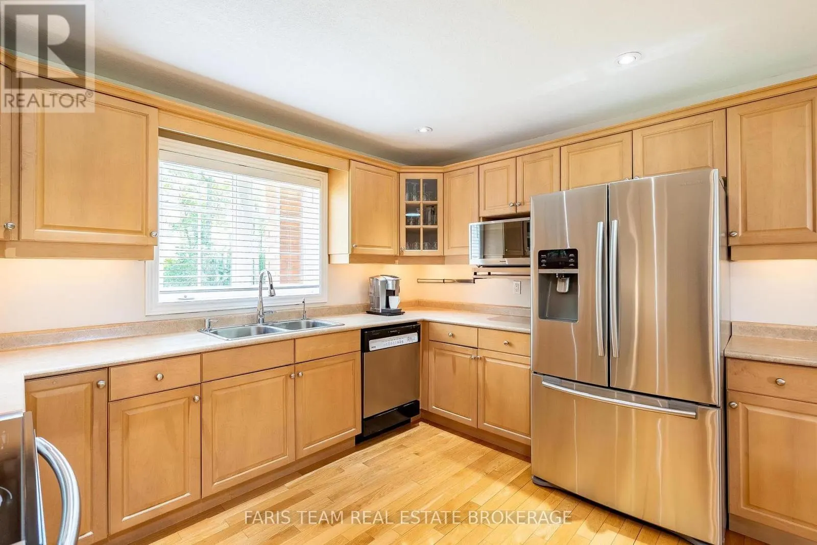 10 GREEN MOUNTAIN COURT