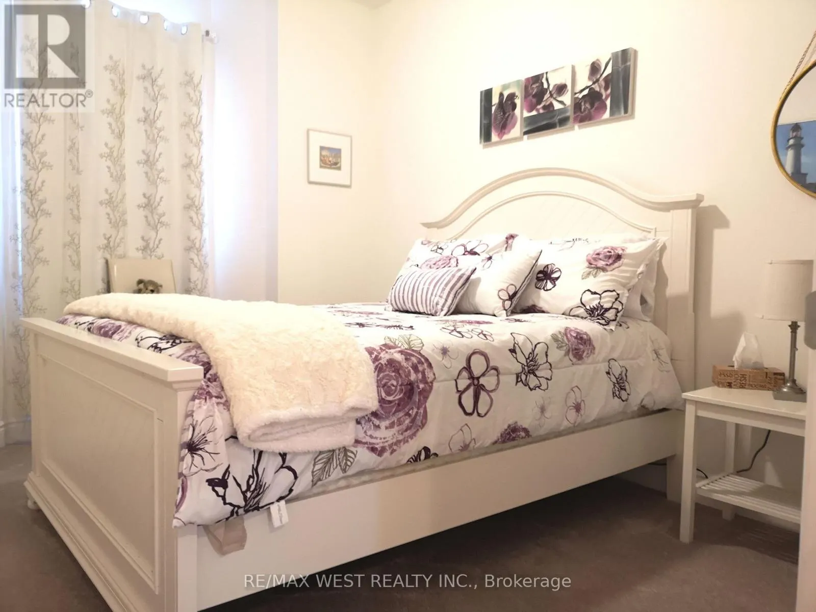 22 FAREWELL AVENUE