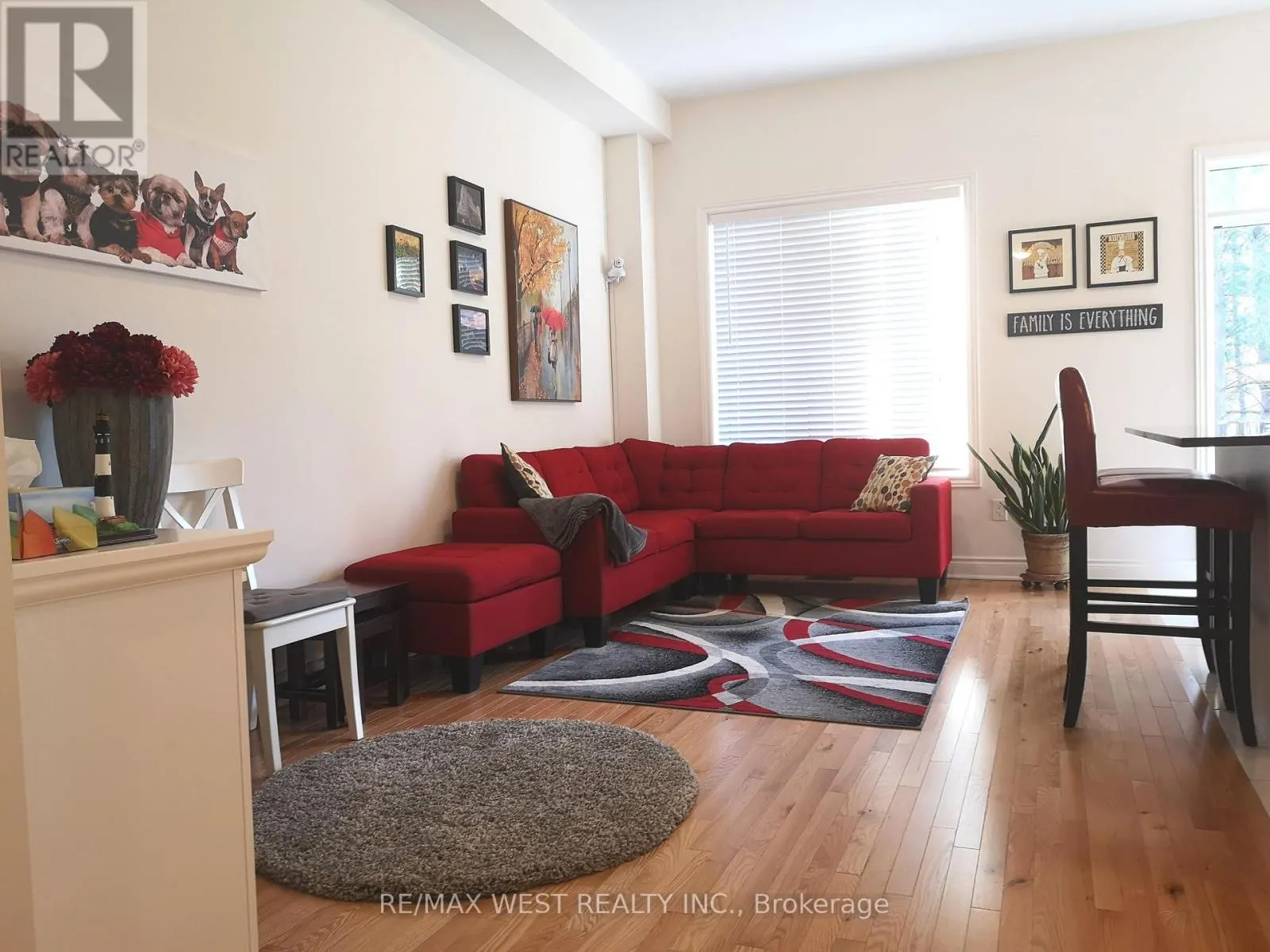 22 FAREWELL AVENUE