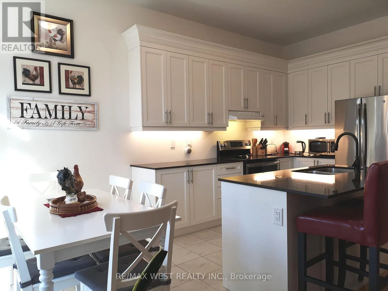 22 FAREWELL AVENUE