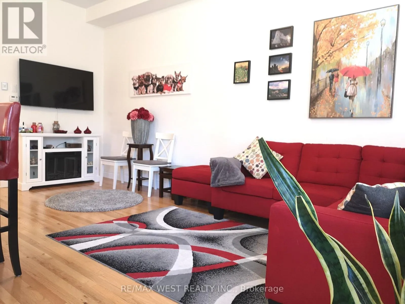 22 FAREWELL AVENUE