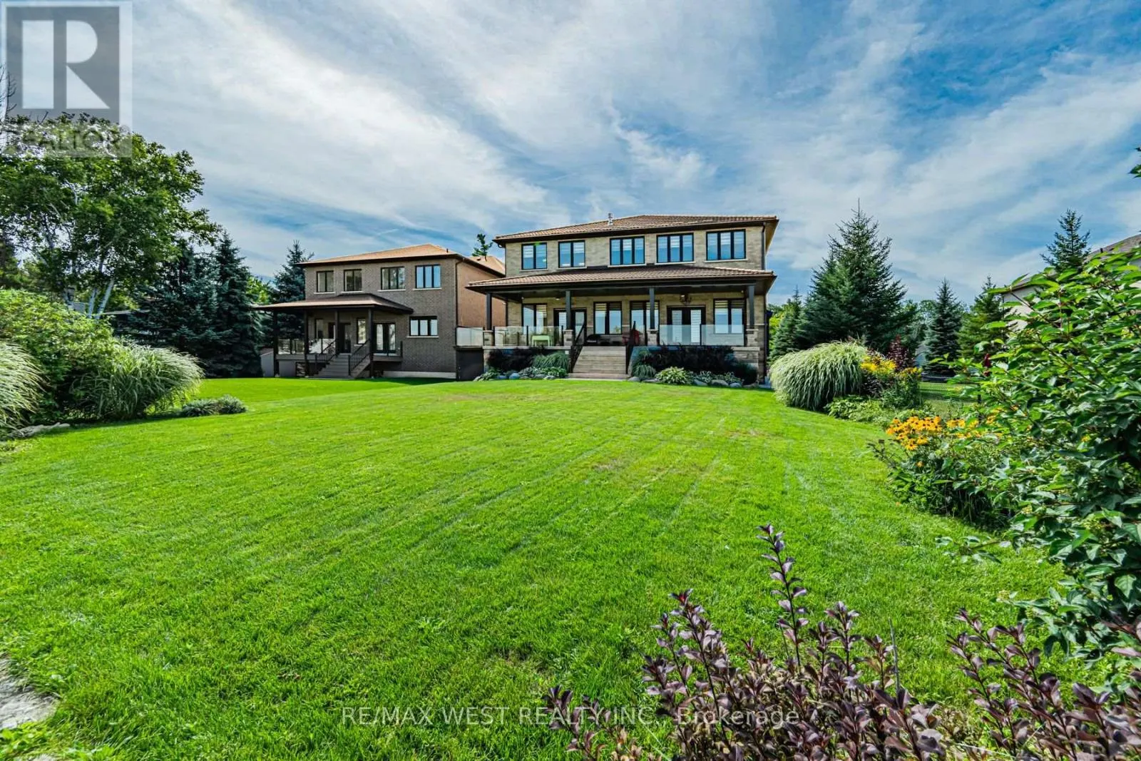 2292 SHORE LANE