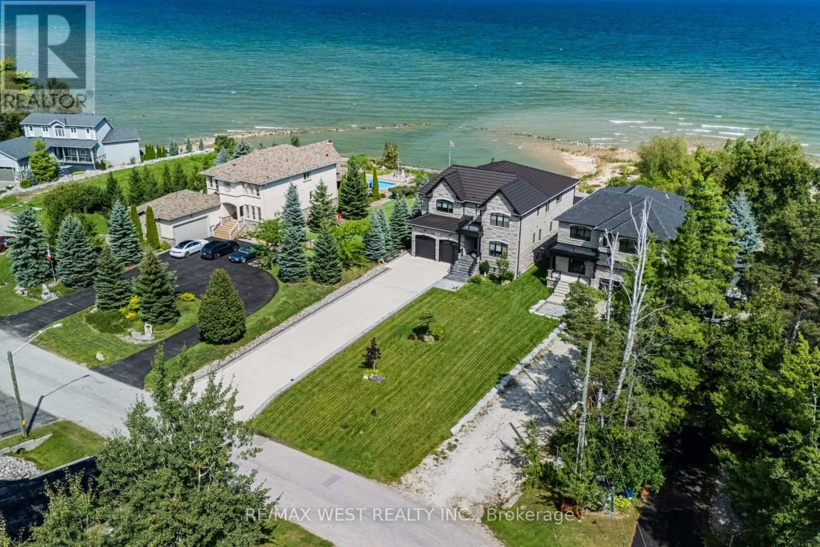 2292 SHORE LANE