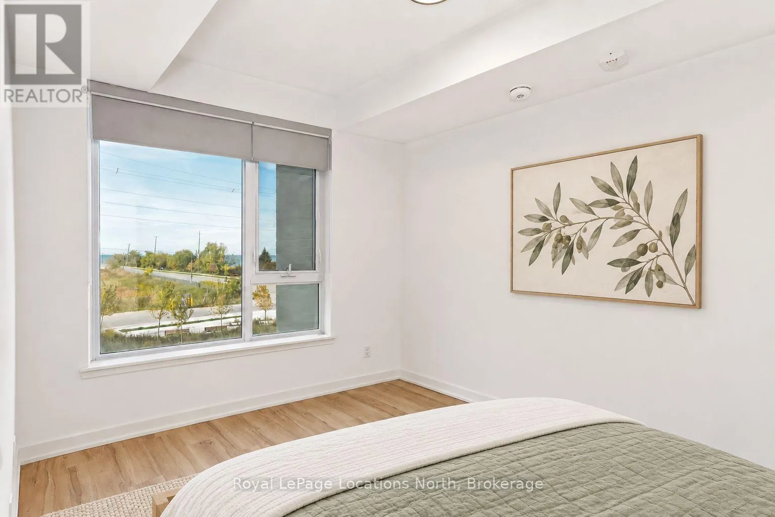 203 - 31 HURON STREET #203