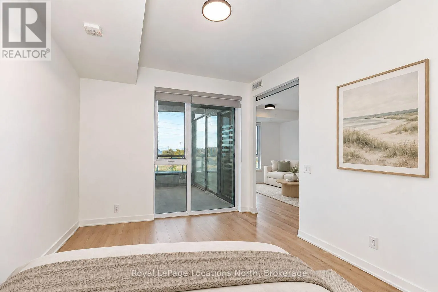 203 - 31 HURON STREET #203