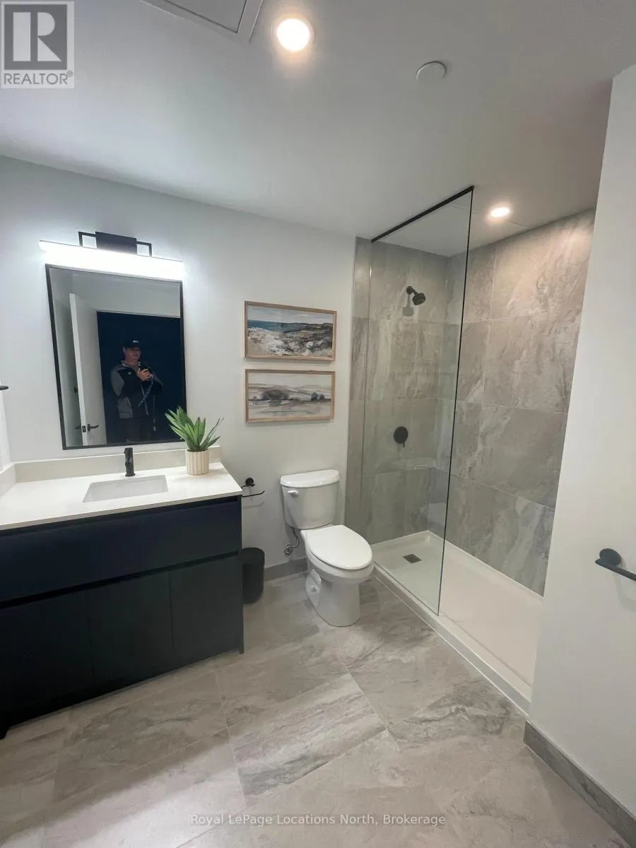 203 - 31 HURON STREET #203