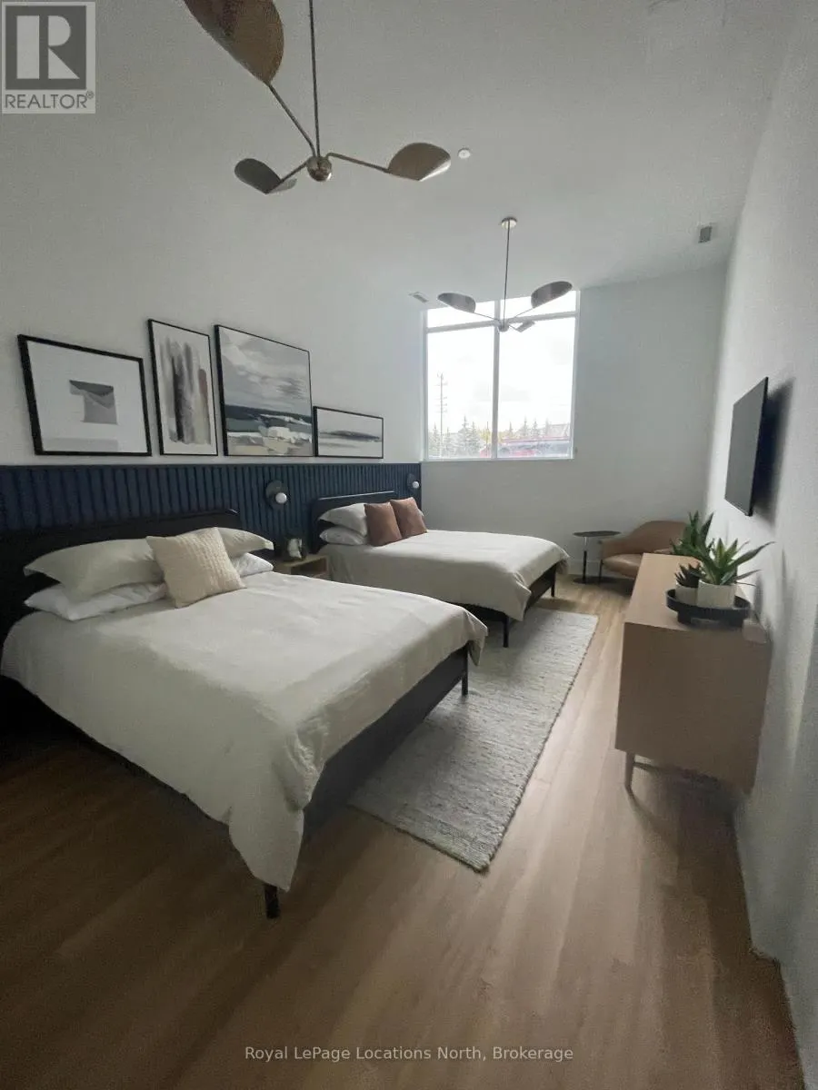 203 - 31 HURON STREET #203