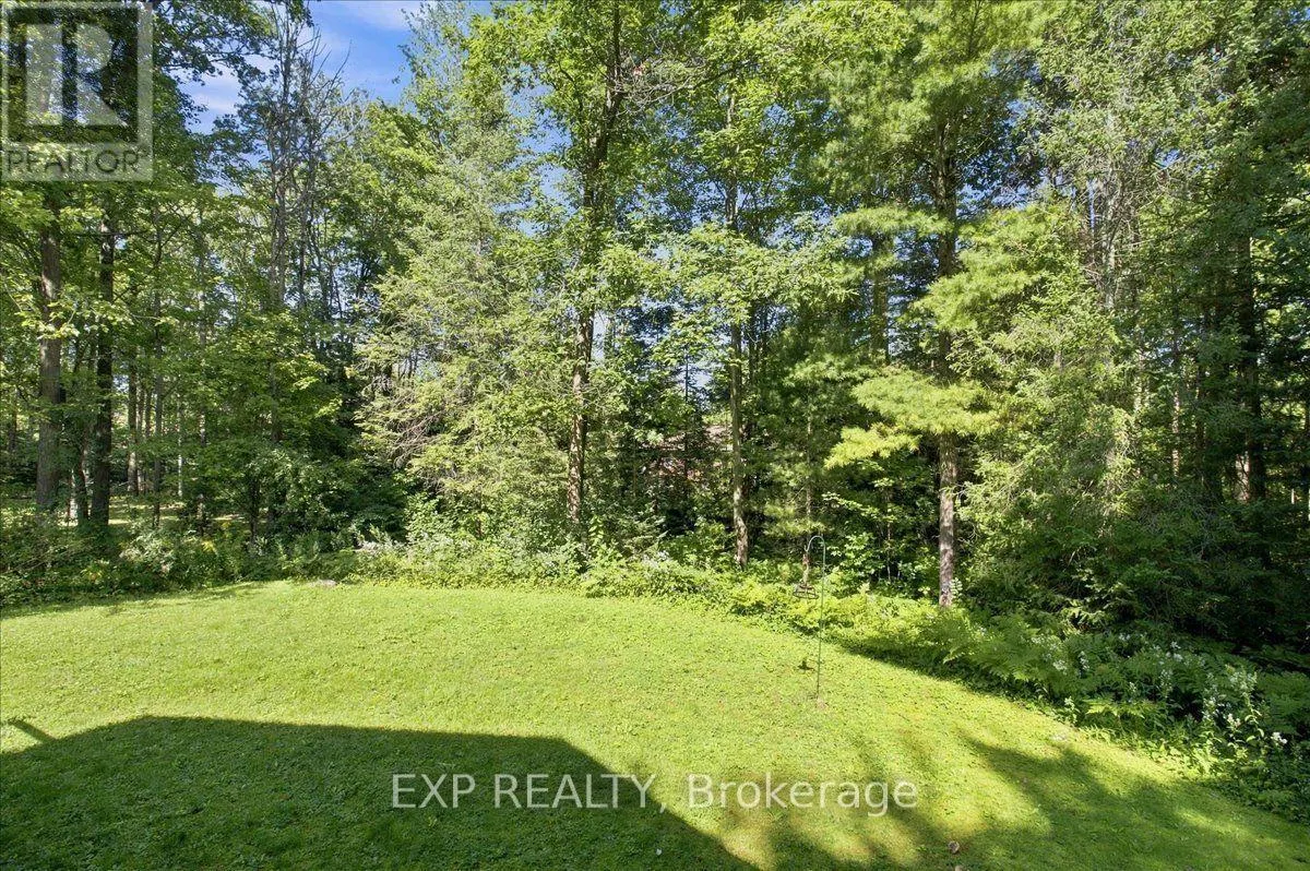 20 PINESHORE CRESCENT