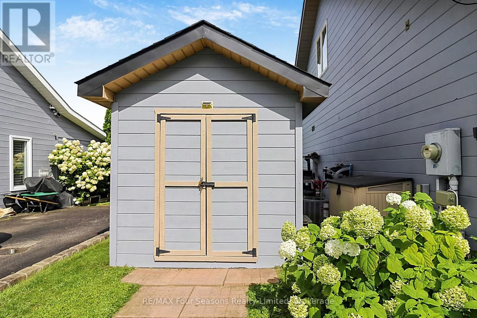 47 CABIN CRESCENT
