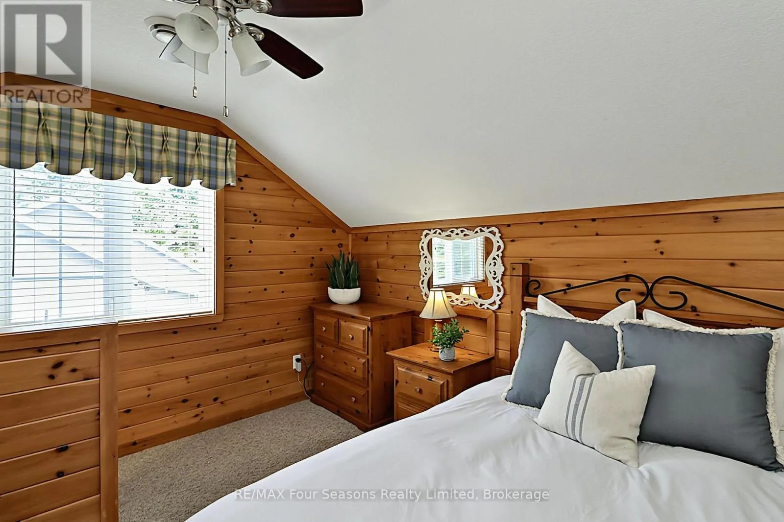 47 CABIN CRESCENT