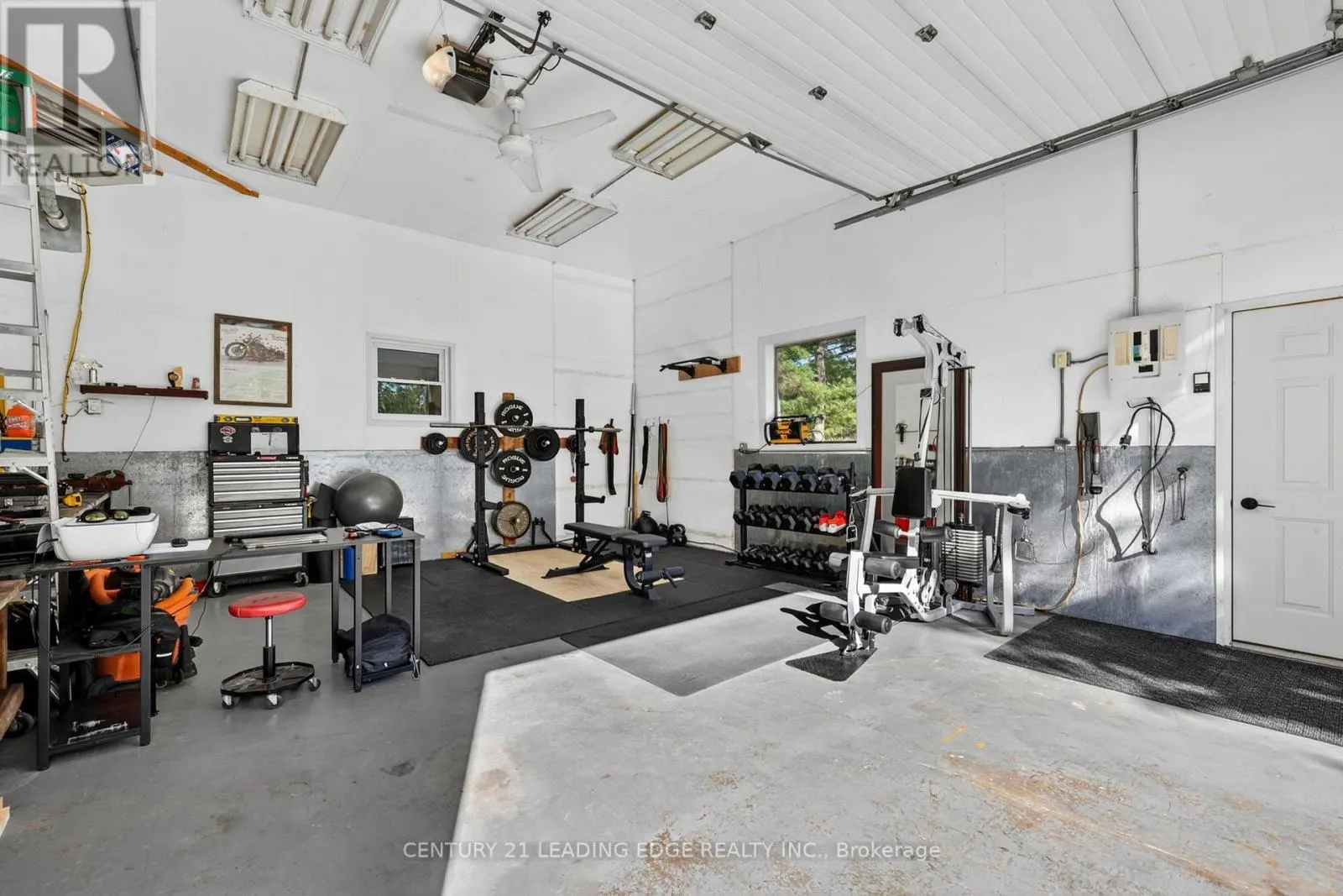 2996 MOYNES ROAD