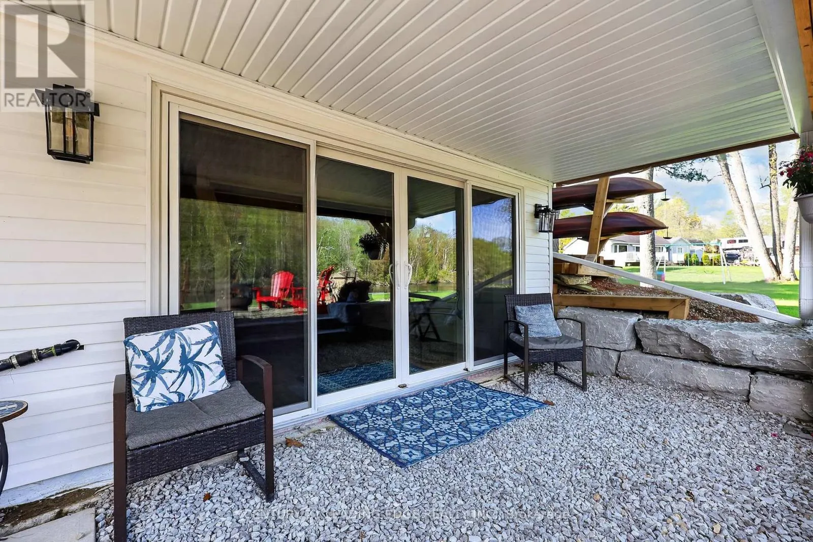 2996 MOYNES ROAD