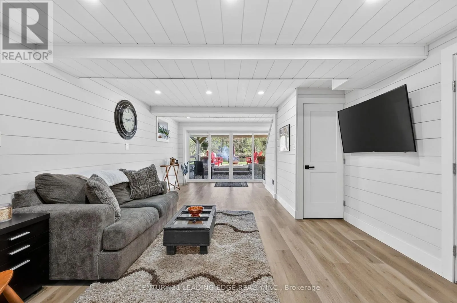 2996 MOYNES ROAD