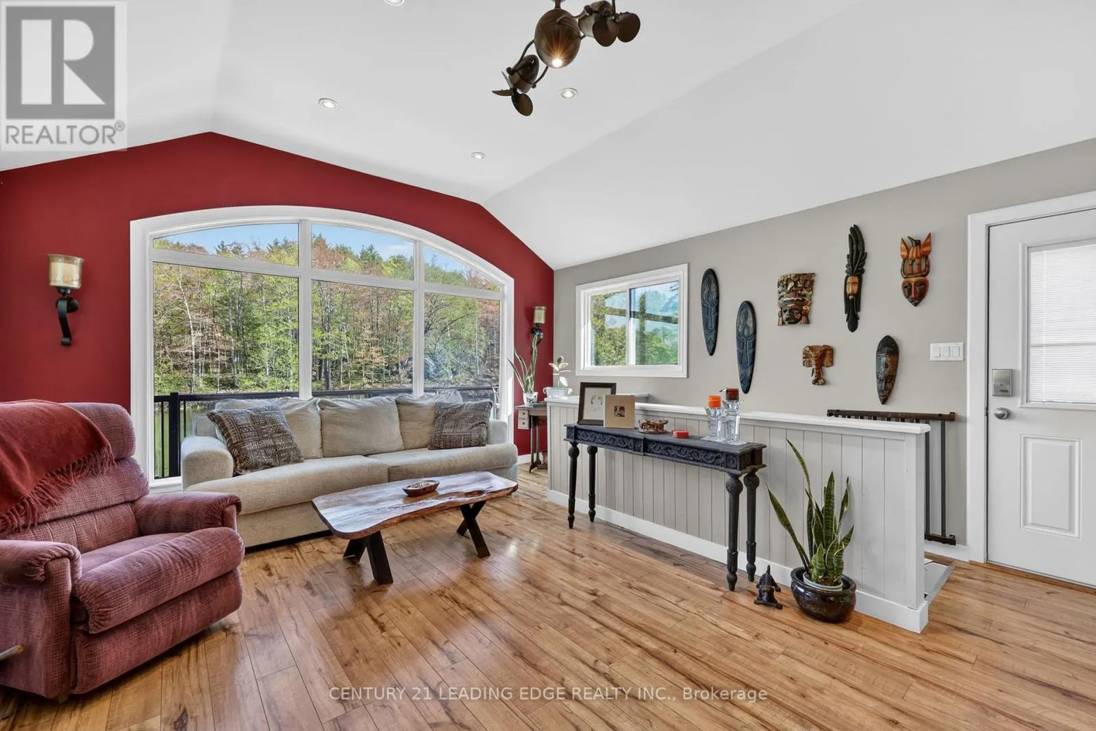 2996 MOYNES ROAD