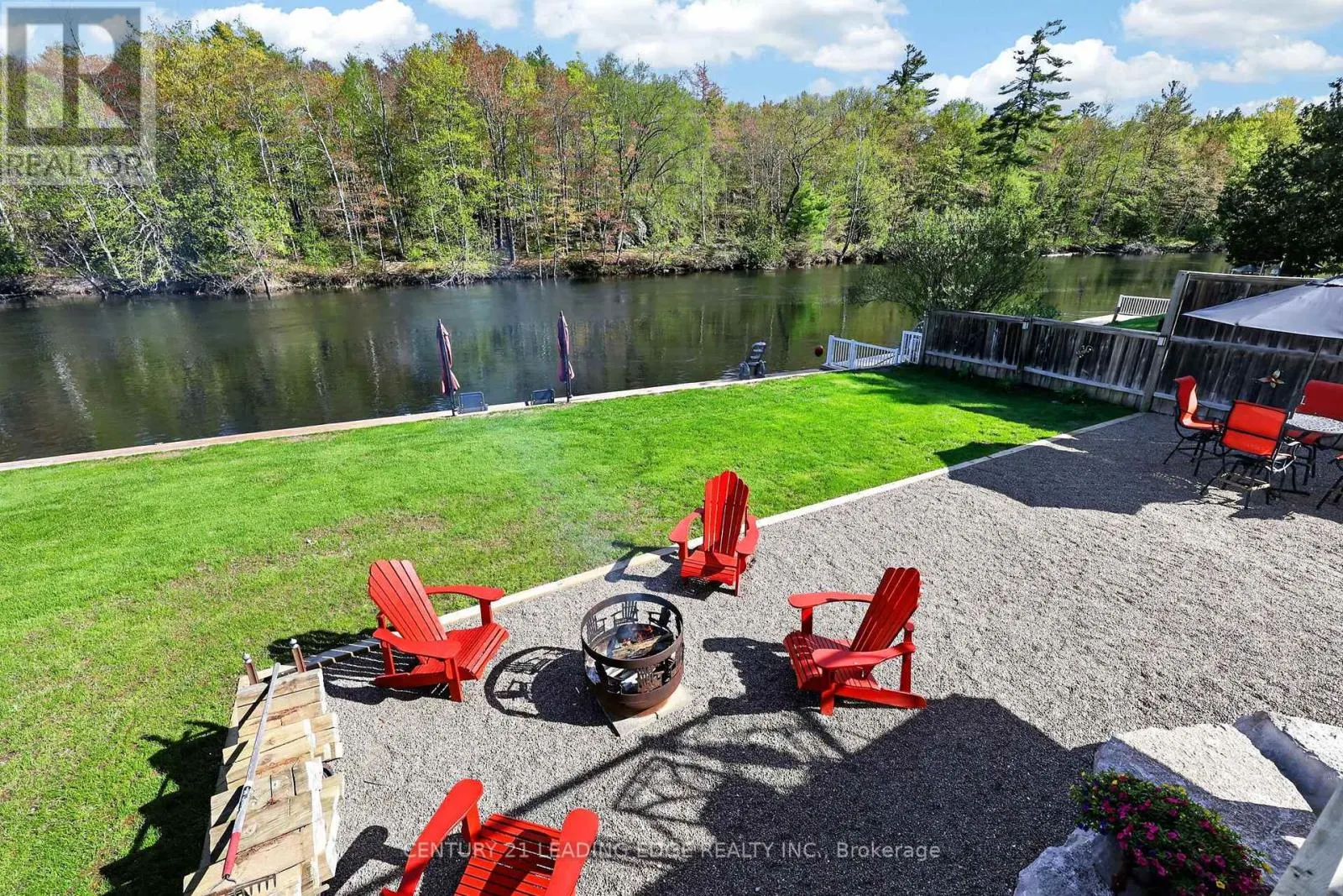 2996 MOYNES ROAD