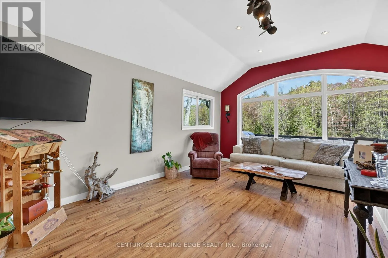 2996 MOYNES ROAD