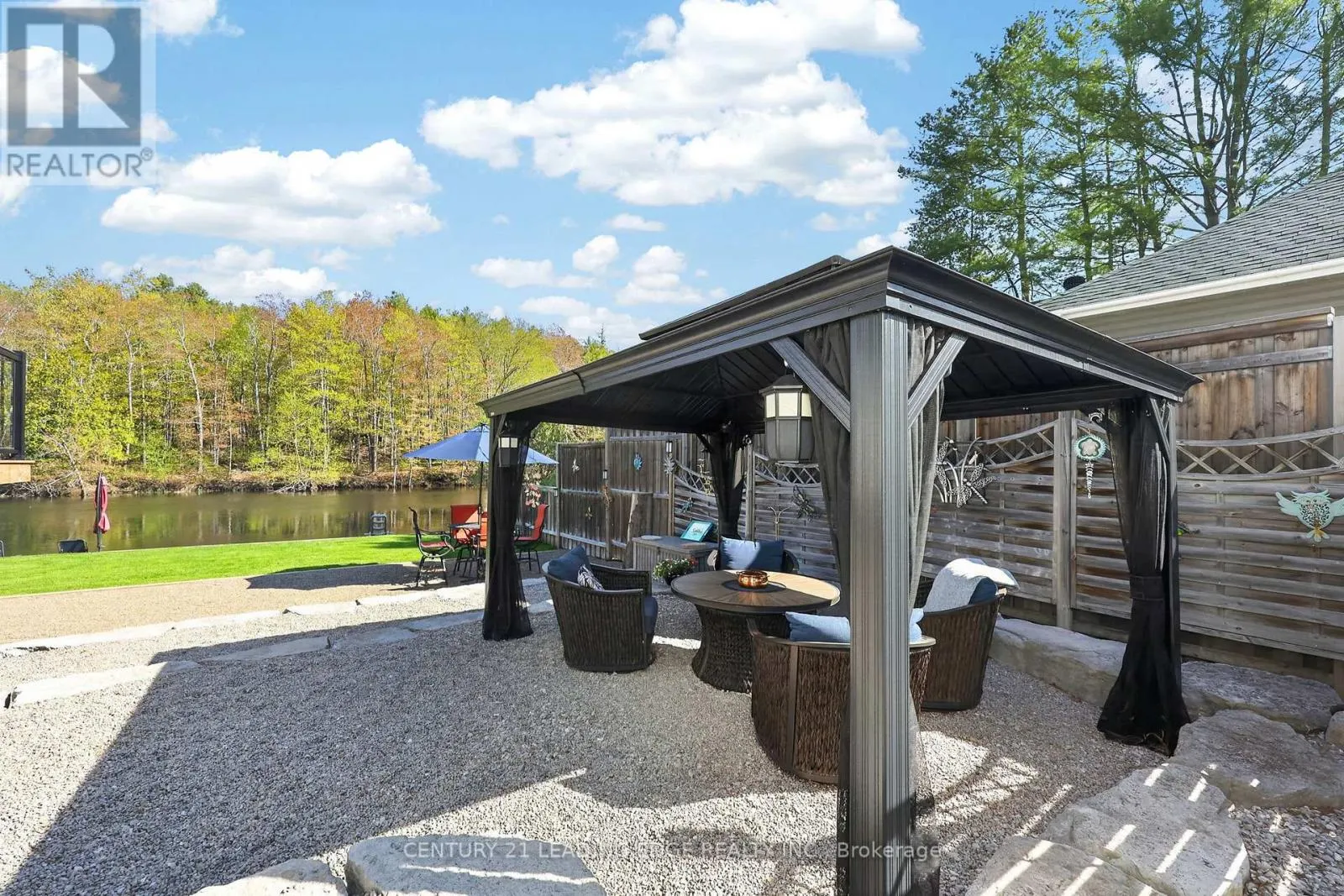 2996 MOYNES ROAD