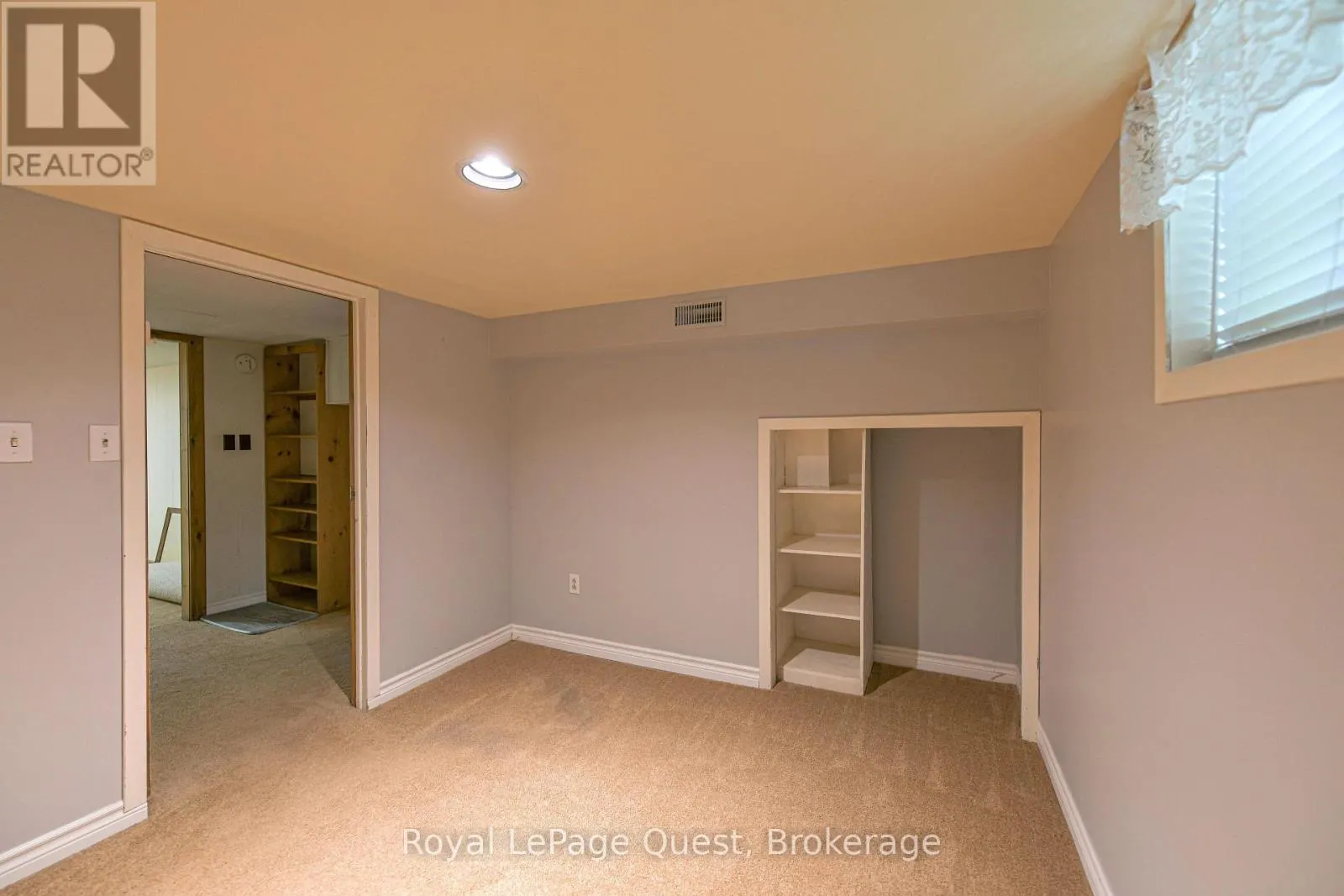 17 HUGHES ROAD E