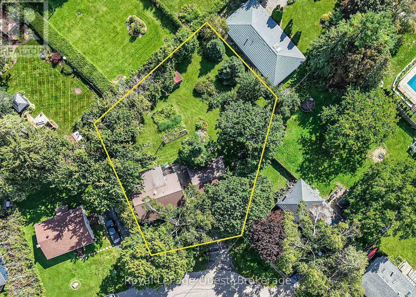 17 HUGHES ROAD E