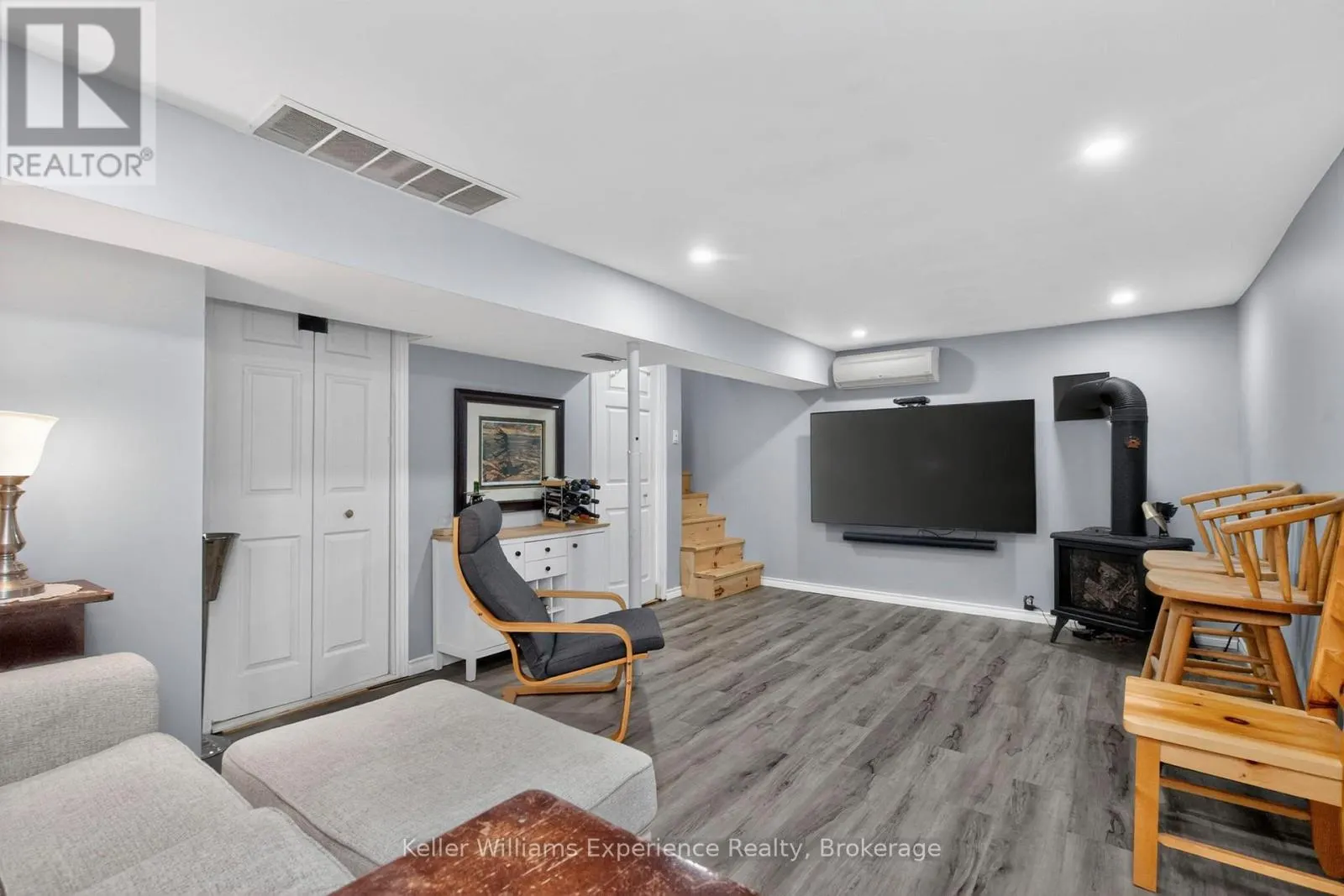 194 SAWLOG POINT ROAD