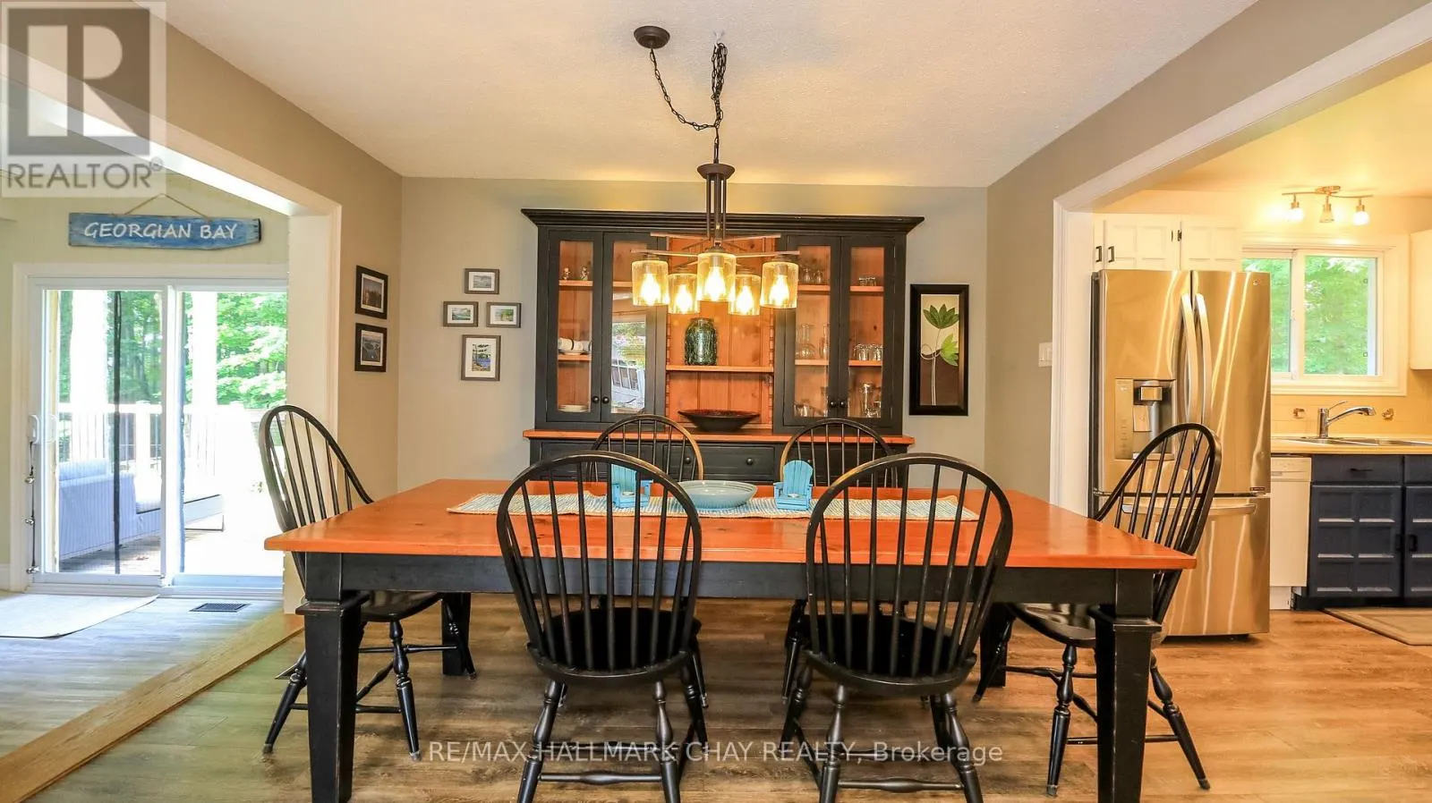 10 ENCHANTMENT AVENUE
