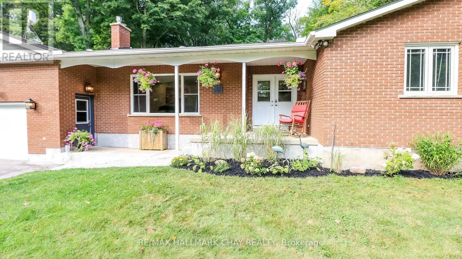 10 ENCHANTMENT AVENUE