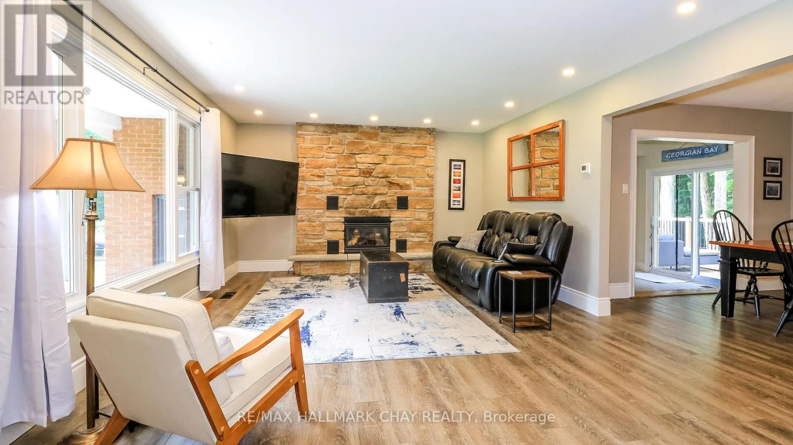 10 ENCHANTMENT AVENUE