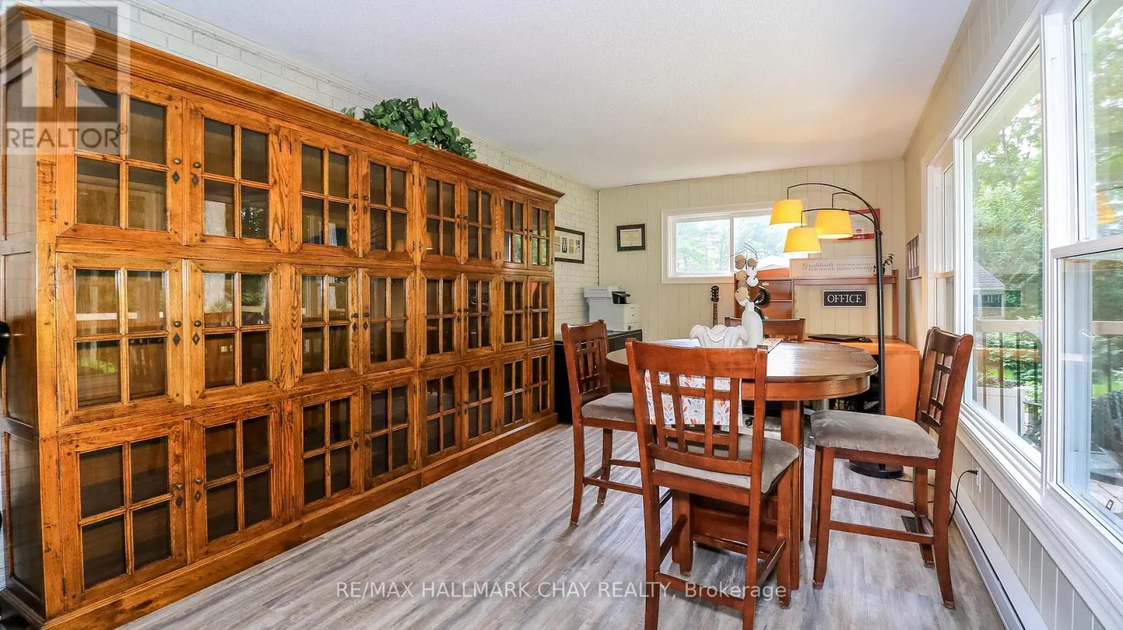10 ENCHANTMENT AVENUE