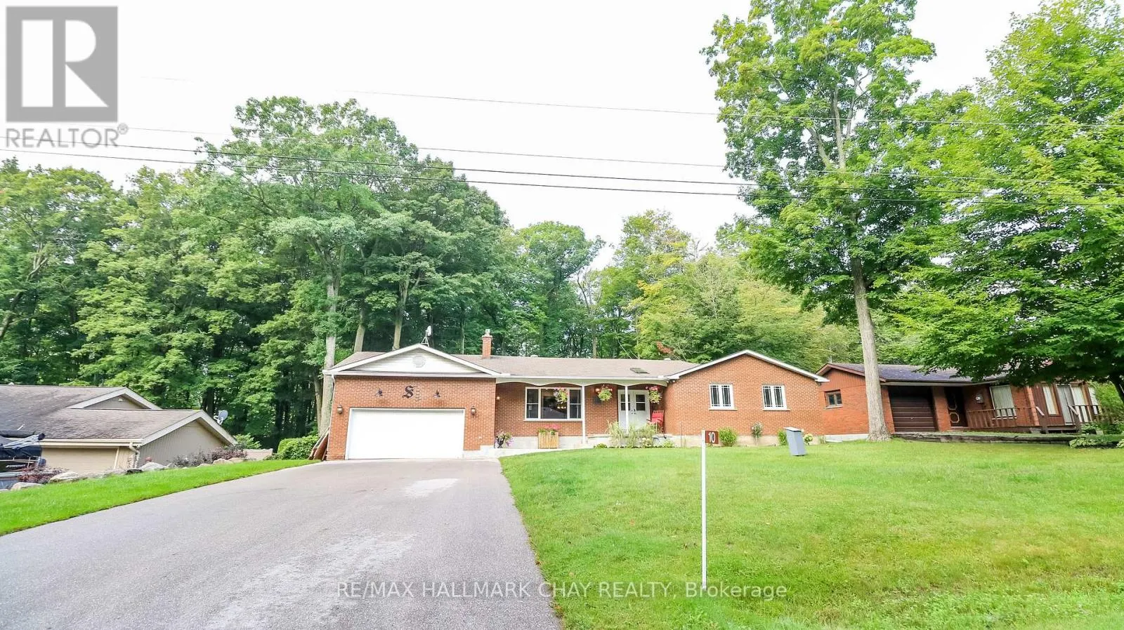 10 ENCHANTMENT AVENUE