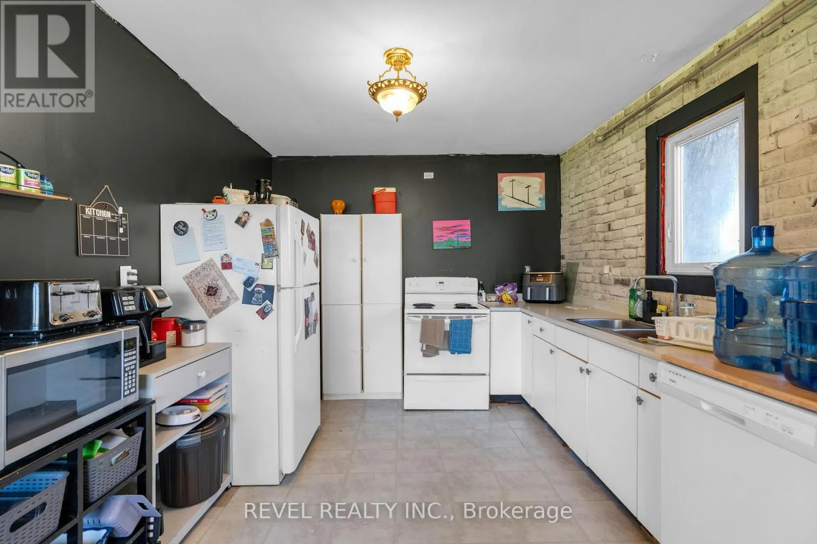 2940 OLD SECOND ROAD S