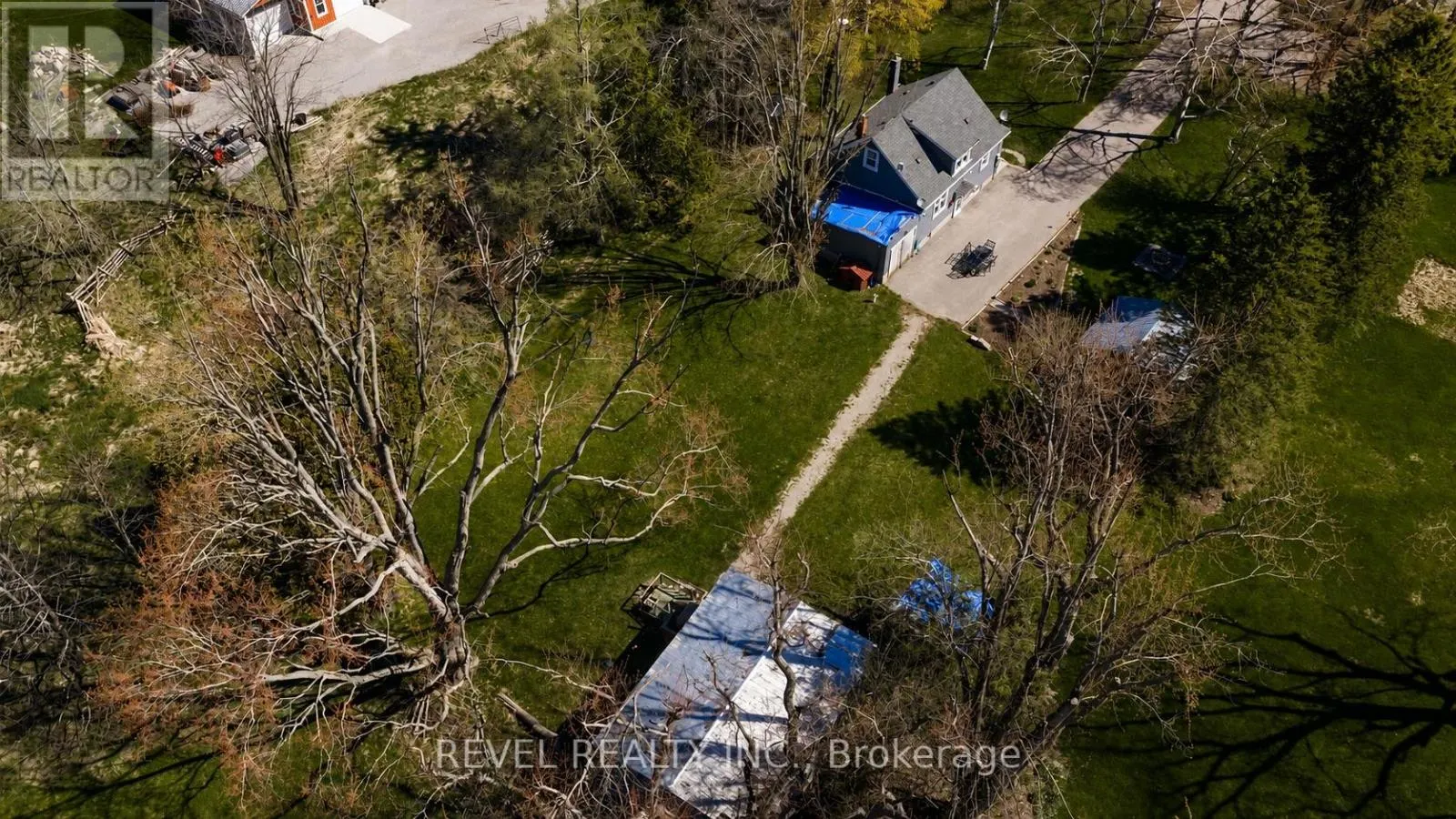 2940 OLD SECOND ROAD S
