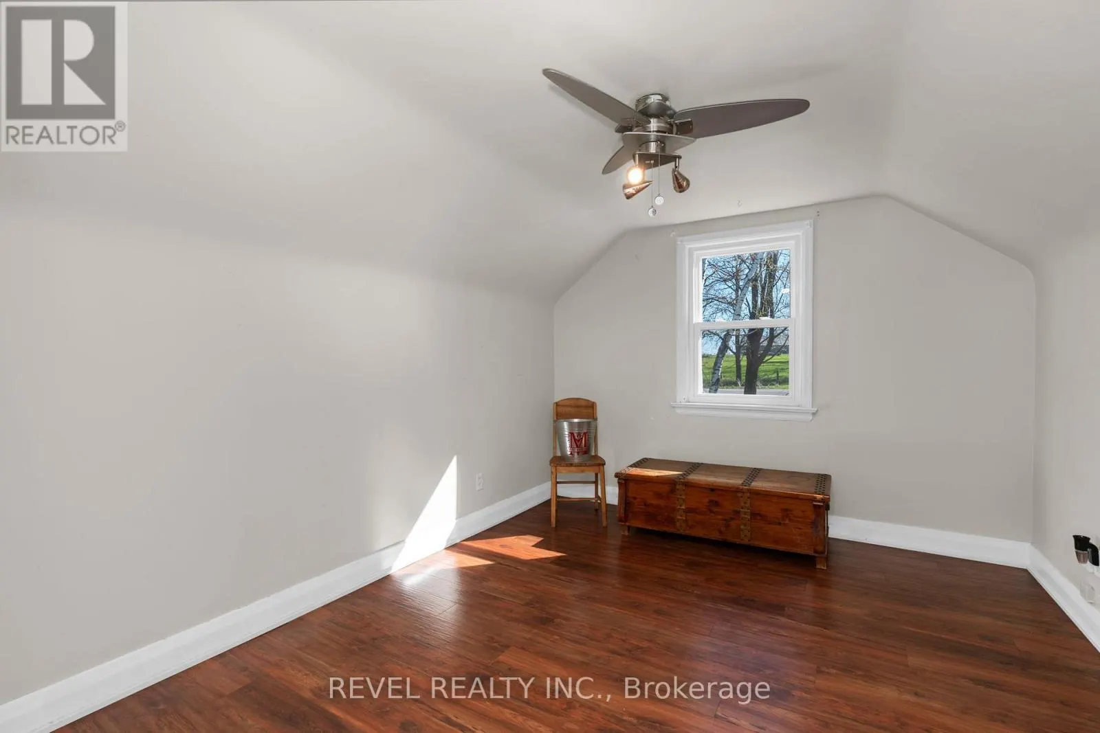 2940 OLD SECOND ROAD S