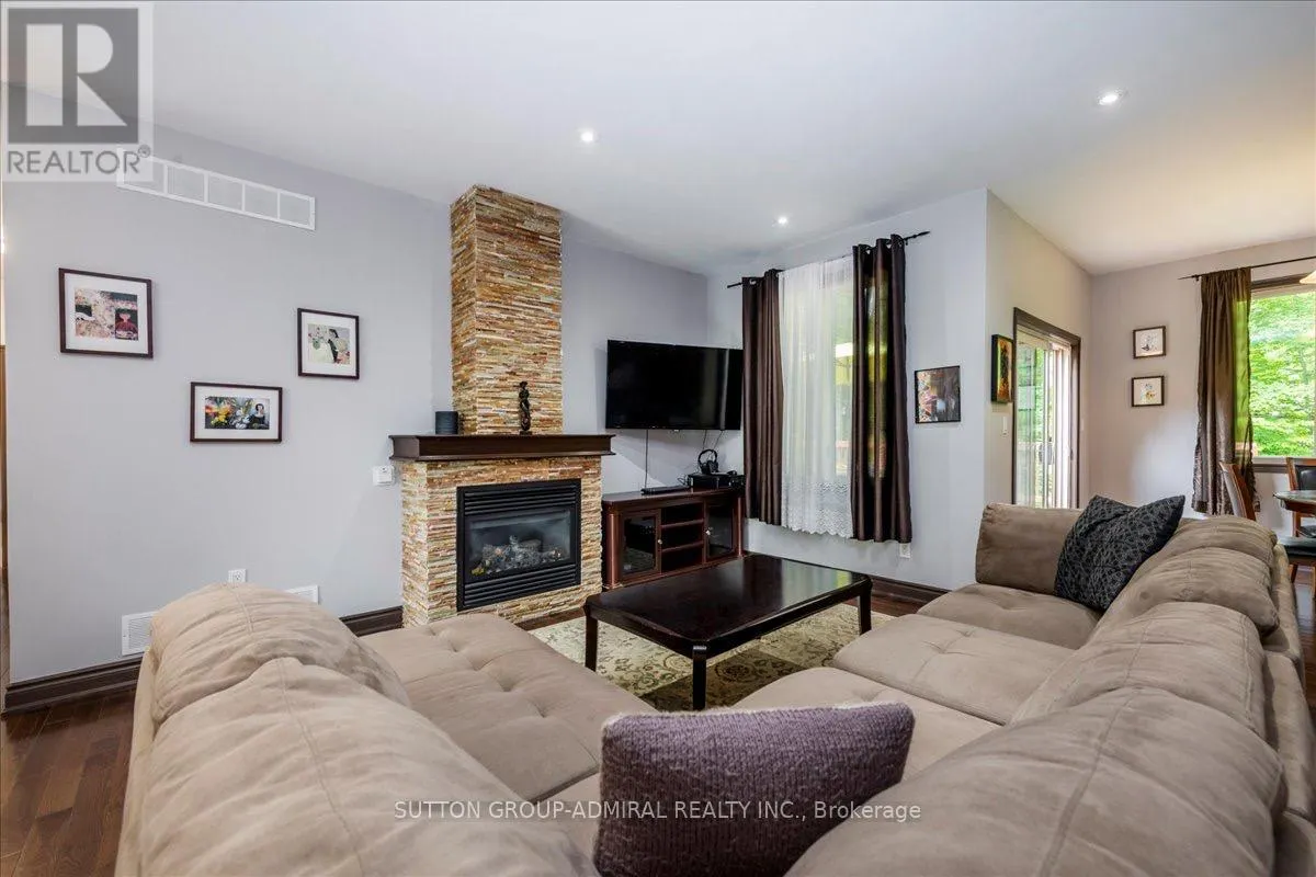 79 FOREST CIRCLE