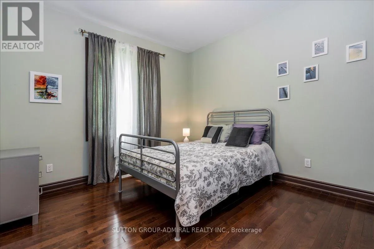 79 FOREST CIRCLE
