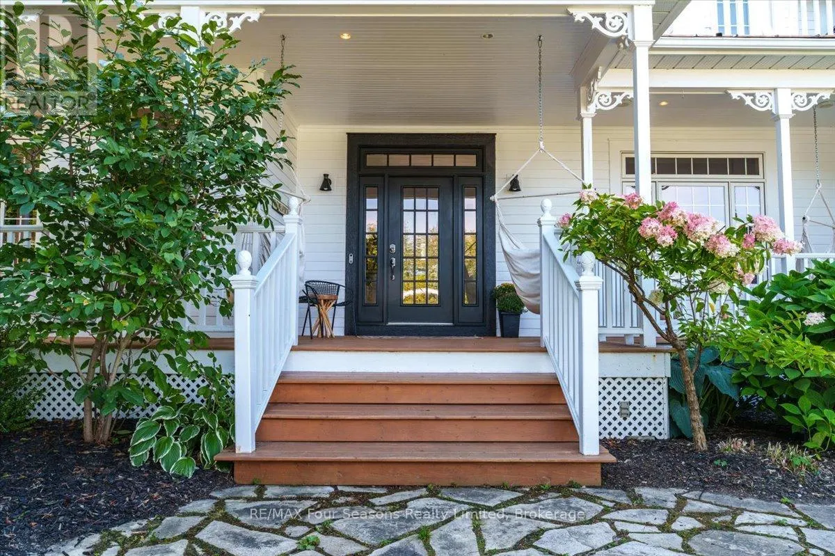 98 HURON STREET