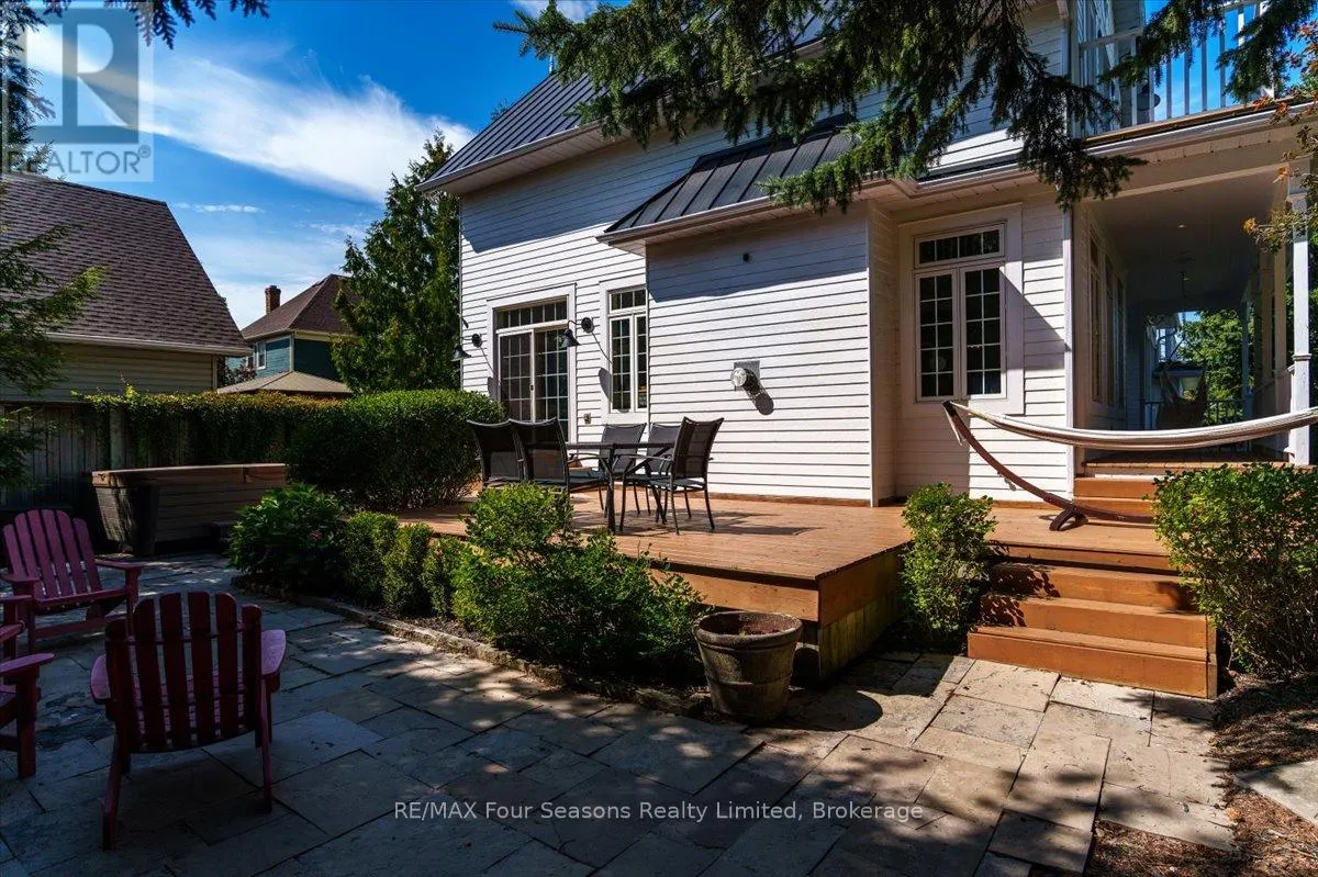 98 HURON STREET