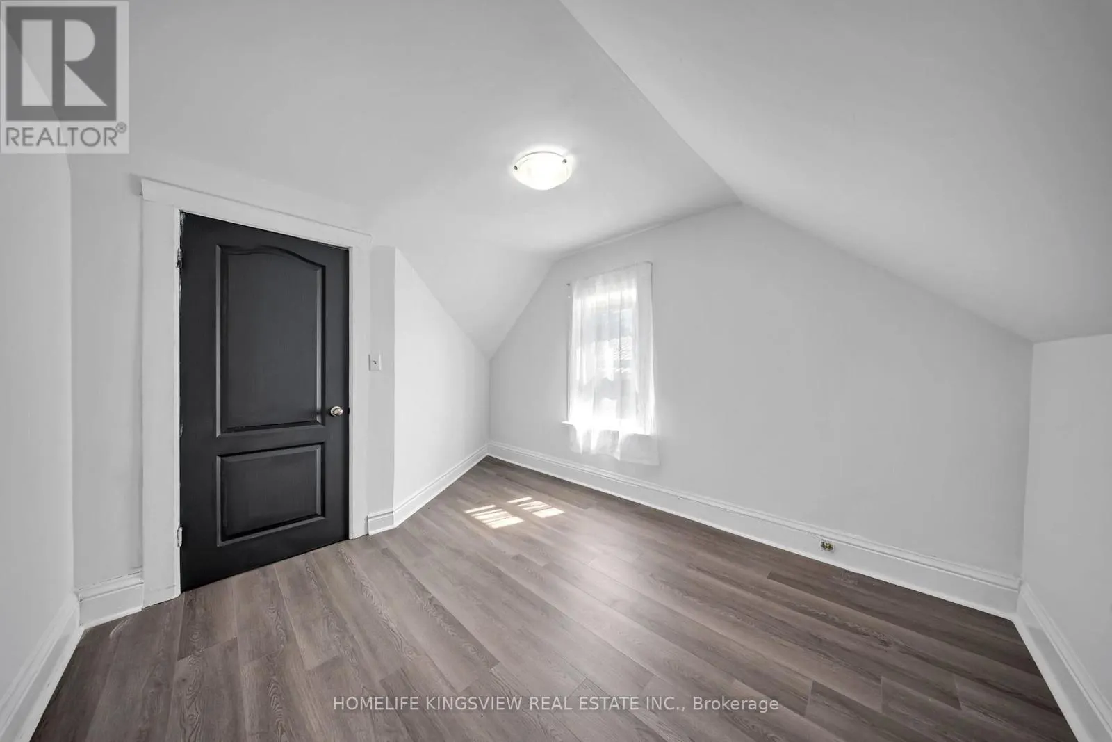 506 WEST STREET S