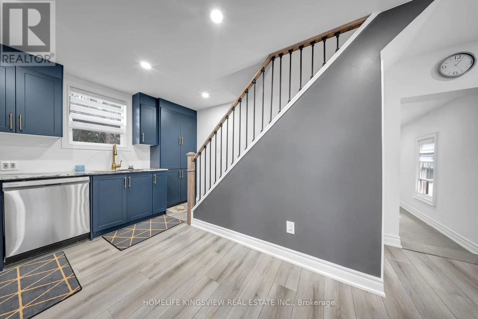 506 WEST STREET S