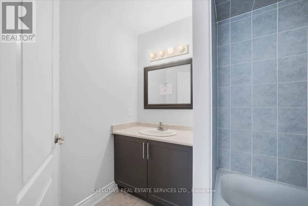 3063 EMPEROR DRIVE
