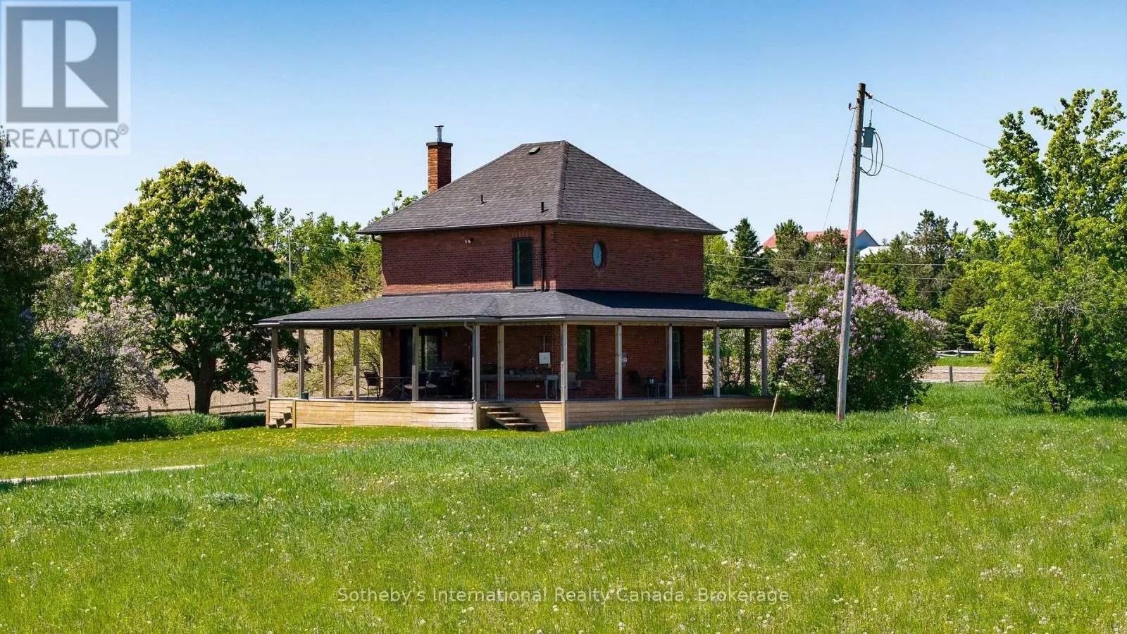 1943 FAIRGROUNDS ROAD S