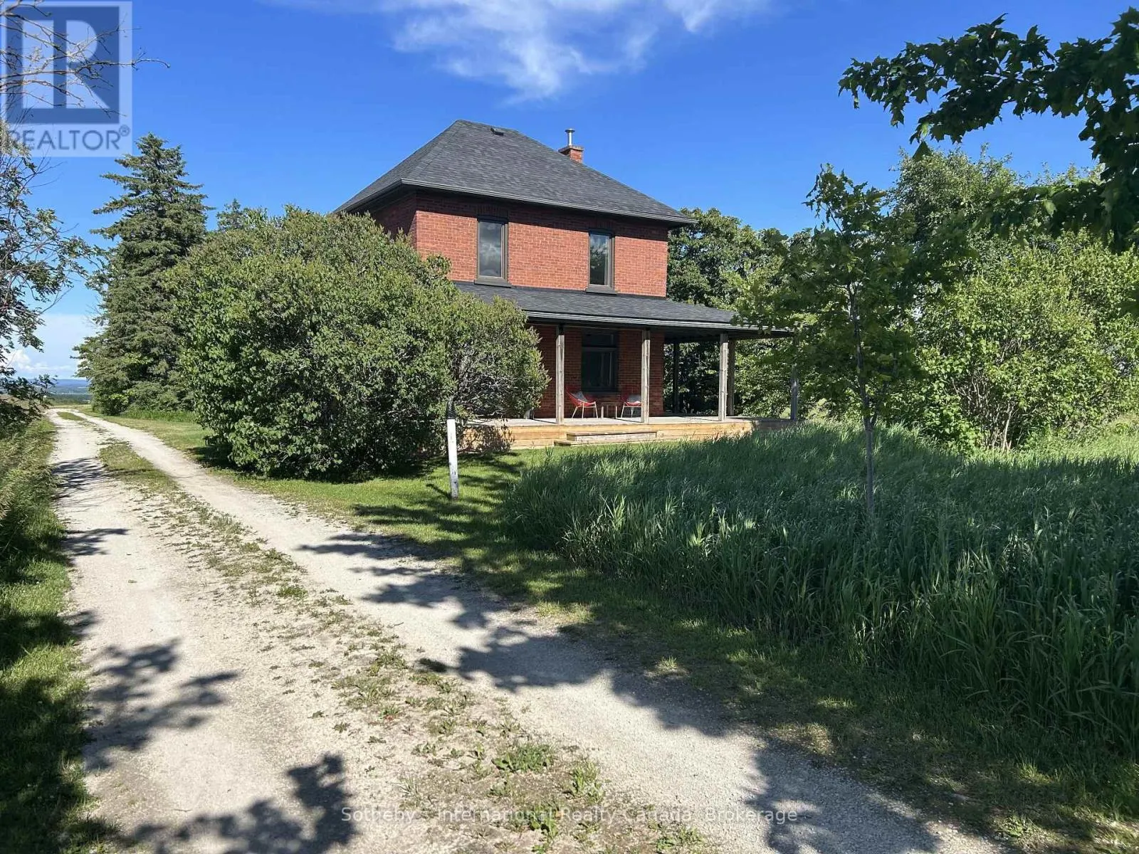 1943 FAIRGROUNDS ROAD S