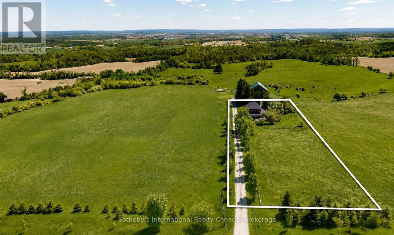 1943 FAIRGROUNDS ROAD S