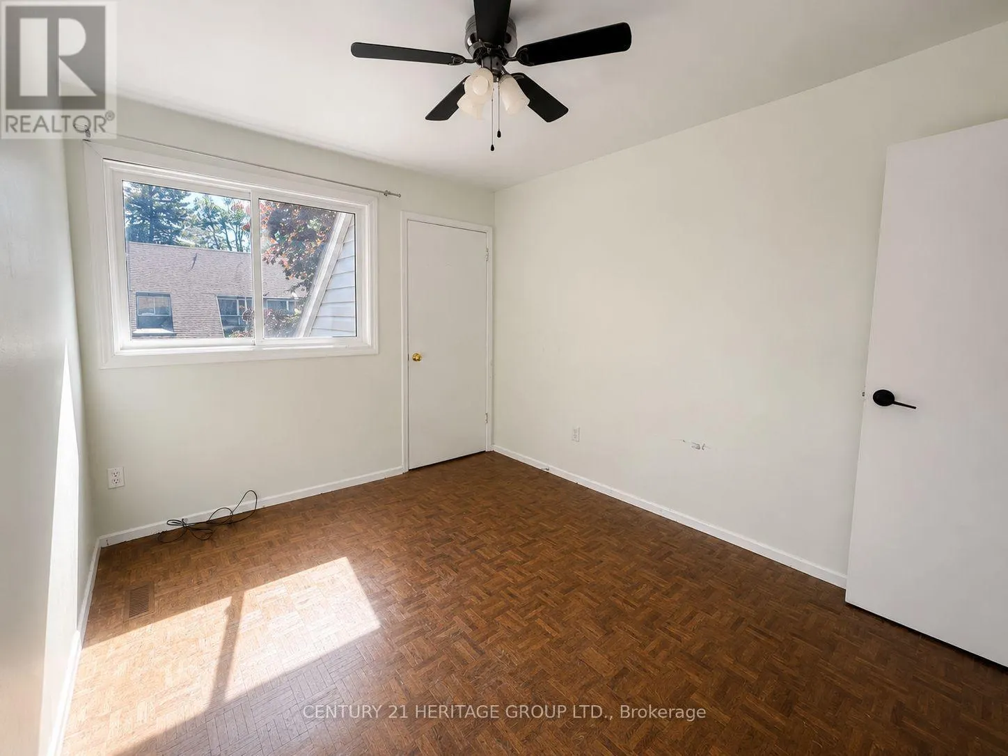 7 - 441 BARRIE ROAD