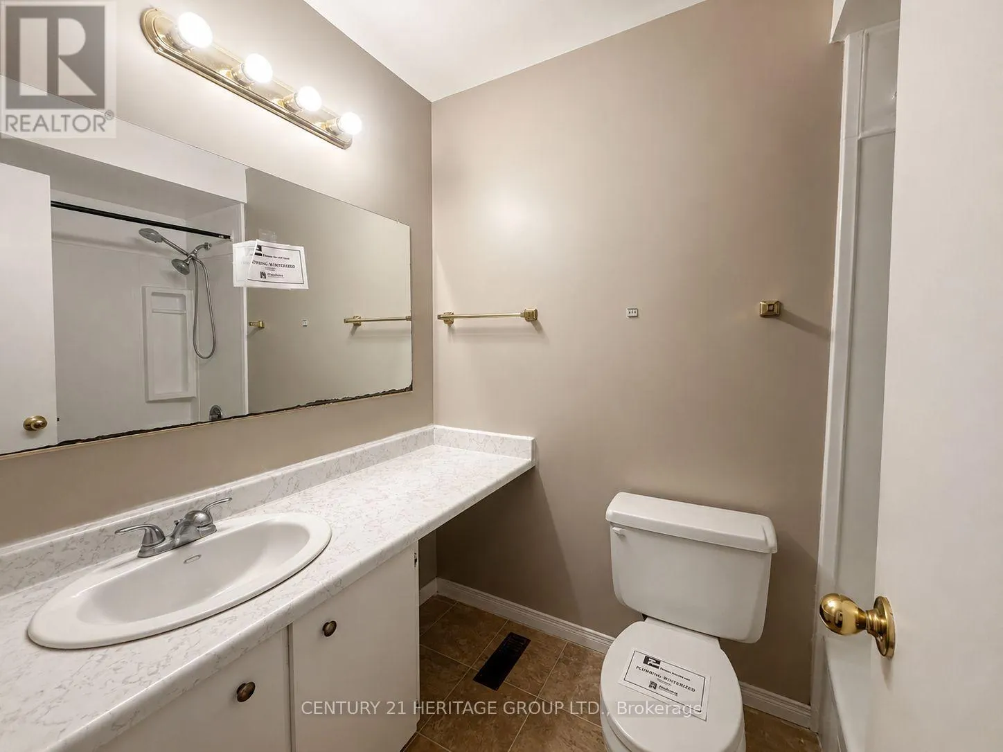 7 - 441 BARRIE ROAD