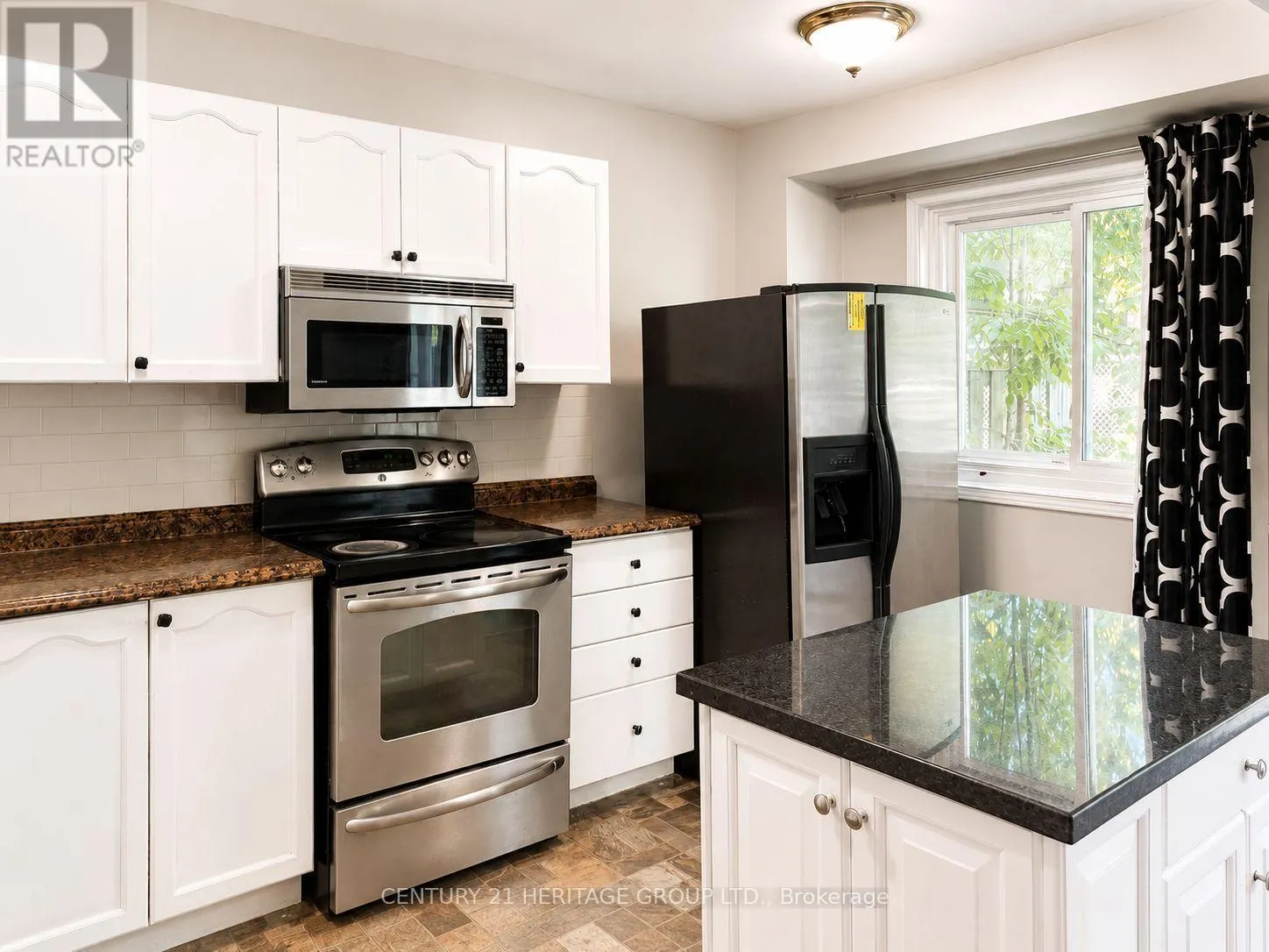 7 - 441 BARRIE ROAD